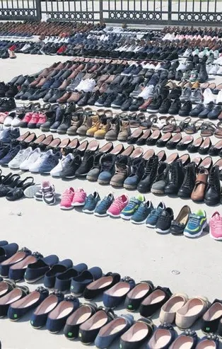 Yenikapı miting alanı ayakkabı kurutma yeri oldu