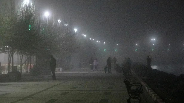 Çanakkale’de yoğun sis: Göz gözü görmüyor! Feribot seferleri normale döndü-4