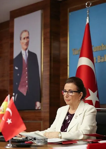 Son dakika: Ticaret Bakanı Ruhsar Pekcan: Hedefimiz, İspanya ile ticari ve ekonomik ilişkilerimizi ivmelendirmek-1