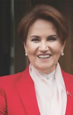 İhanet gazetesi Cumhuriyet'ten Akşener'e destek