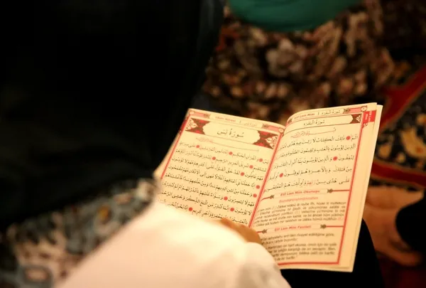 mevlid-kandili-okunacak-dualar-nelerdir-peygamber-efendimizin-okudugu-kandil-duasi-1603895123306.jpg Peygamber Efendimizin okuduğu Kandil duası! Mevlid (Mevlit) Kandili gecesi okunacak dualar hangileri?-5