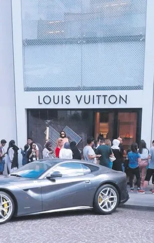 Dolar yağmuru