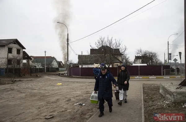 Rusya Ukrayna savaşında son durum! Kiev yakınlarındaki İrpin'de siviller çatışma arasında tahliye edilmeye çalışılıyor - 4