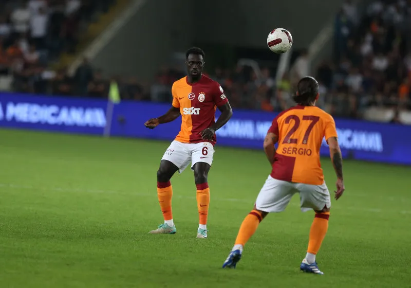 GALATASARAY HABERİ - Davinson Sanchez Manchester United maçında oynayabilecek mi? İşte yanıtı - 8