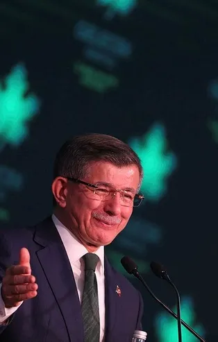 Ahmet Davutoğlu, Biden korosunun rüzgarıyla üfürmeye başladı: "İlk seçimde iktidar olacağız"