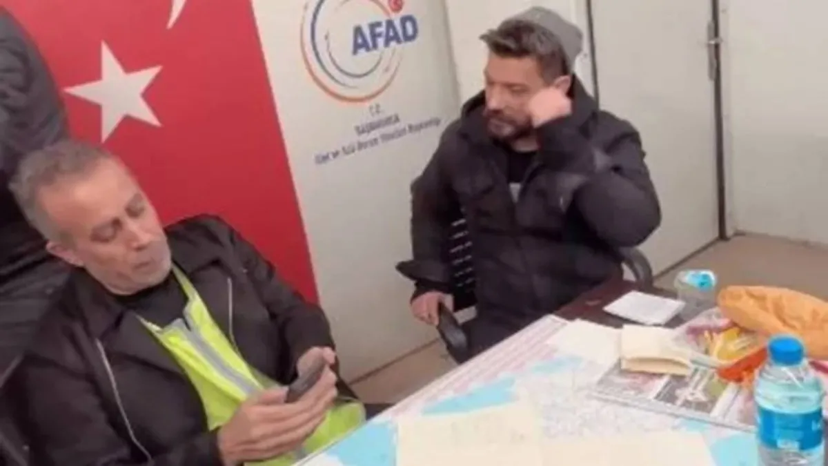 ahbap-gorunduler-ayri-dustuler-oguzhan-ugur-kendi-derdine-dustu-haluk-levent-hakkinda-supheler-vardi-1784562676180.jpeg Ahbap göründüler ayrı düştüler! Oğuzhan Uğur kendi derdine düştü: Haluk Levent hakkında şüpheler vardı-7