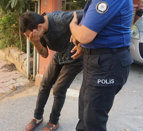 Antalya'da akılalmaz olay! Evi terk etti 1'i bebek 4 çocuğu perişan bulundu: Eşi polisi görünce sinir krizi geçirdi-6