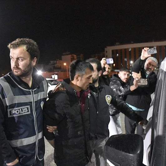 Katilin maskesi düştü