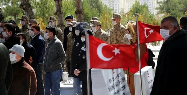 Son dakika: Başkan Erdoğan, İdlib şehidi Ramazan Nayir'in babasını arayarak başsağlığı diledi-2