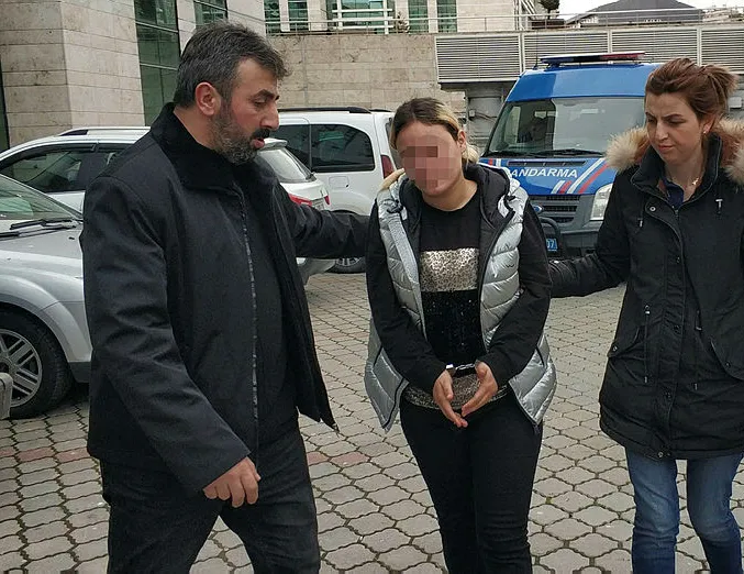 Şantaj ve tehdit ile para almaya 2 gözaltı