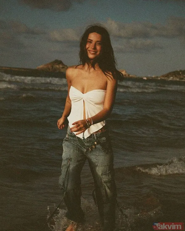 Savcılığın yolunu tutan ünlü oyuncu, kendisine hakaret edildiği ve kişilik haklarının zedelendiği iddiasıyla takipçisi hakkında suç duyurusunda bulundu.