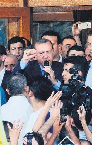 Başkan Erdoğan'ın avukatı 15 Temmuz hain darbe girişiminde yaşananları anlattı: Onların tankları varsa bizim de imanımız var