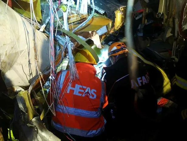 Son dakika: Sabiha Gökçen'deki uçak kazasında hayatını kaybeden 3 kişinin kimlikleri belirlendi-5