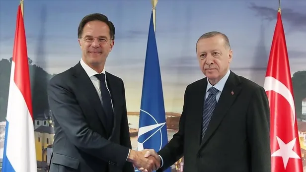 son-dakika-baskan-erdogan-hollanda-basbakani-mark-rutte-ile-gorustu-1671805773192.jpeg Son dakika: Başkan Erdoğan, Hollanda Başbakanı Mark Rutte ile görüştü-3