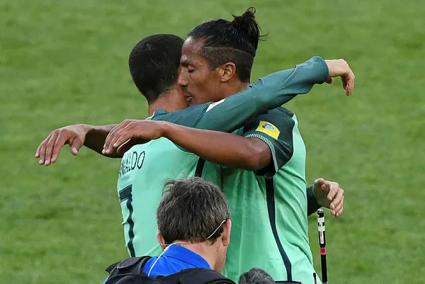 eski-fenerbahceli-bruno-alves-futbolu-birakti-ronaldo-cevap-veri-1654523742832.jpg Eski Fenerbahçeli Bruno Alves futbolu bıraktı Ronaldo cevap veri-4
