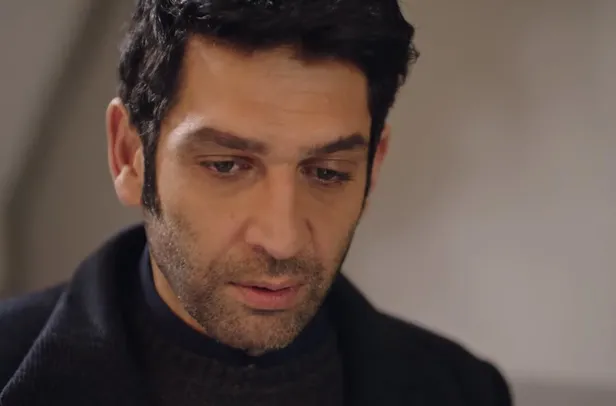 efsane-isim-falan-dinlemedi-yol-gozukuyor-masumlar-apartmani-dizisinde-ayriliktan-baska-cozum-kalmayacak-1610552283715.jpg Efsane isim falan dinlemedi yol gözüküyor! Masumlar Apartmanı'nda ayrılıktan başka çözüm kalmayacak-11