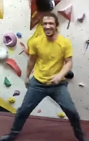 Boğaziçi Üniversitesi öğrencisi barfiks demirine asılı halde bulundu