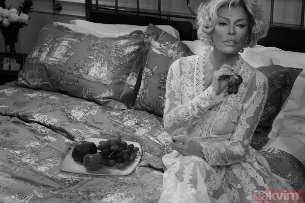 Süperstarlar kurtlarını böyle dökerler! 77 yaşındaki Ajda Pekkan kendini tutamadı göbek attı görenleri kendisine hayran bıraktı - 14