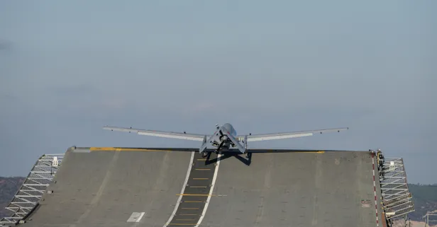 Bayraktar TB3'ten nefes kesen bir test daha! SİHA gemi testlerini başarıyla sürdürüyor