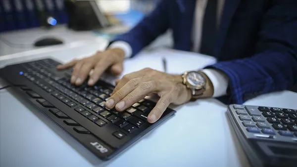 Milyonlarca memuru ilgilendiriyor! Memura anne, baba, eş ve çocukları için ücretli refakat izni verilebilir mi?-4