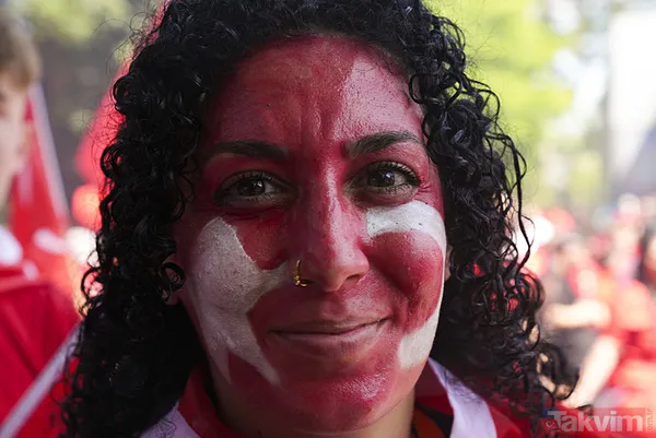 Türkiye-Portekiz maçı öncesi Türk taraftarlar Dortmund'u adeta kırmızı beyaza boyadı | Filistin yine unutulmadı - 42