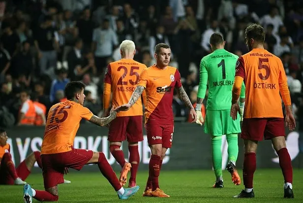 galatasaray-kerem-akturkoglunun-goluyle-altayi-devirmeyi-basardi-1650841329626.jpeg Galatasaray Kerem Aktürkoğlu'nun golüyle Altay'ı devirmeyi başardı-2