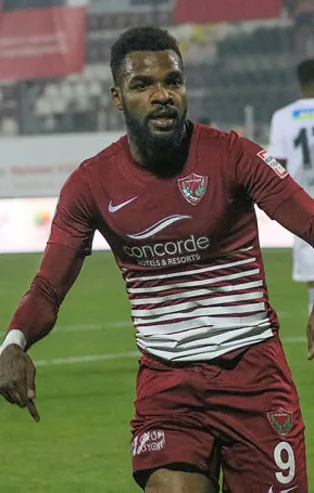 Aaron Boupendza'nın yeni takımı belli oldu! Adı Fenerbahçe ve Galatasaray'la anılıyordu