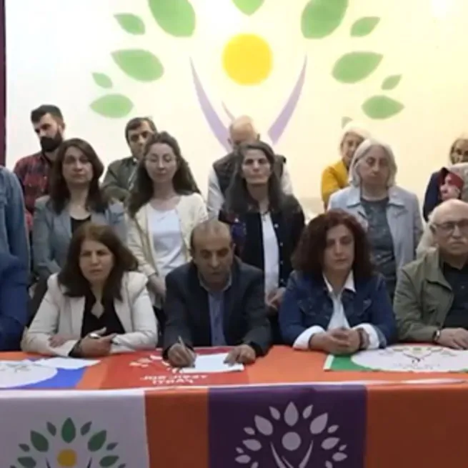 Avrupadaki HDPKKlılardan Kemal Kılıçdaroğluna destek çağrısı: Özgür Kürdistan için kazanacağız... Terör elebaşı Abdullah Öcalana özgürlük...