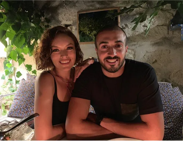Ezgi Mola Mustafa Aksakallı ile evleniyor! İşte Ezgi Mola'nın Çeşme'deki düğününden detaylar...-2