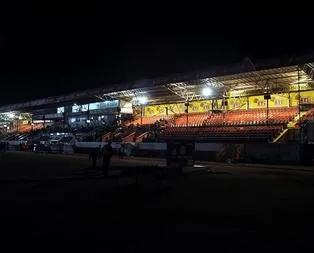 Kupa maçında elektrikler kesildi