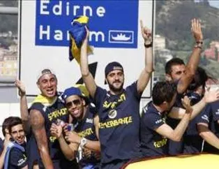 Fenerbahçe'nin şampiyonluk turu...