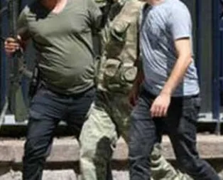 Darbecinin üzerinde kan donduran not