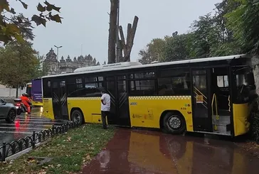 Beşiktaş'ta İETT otobüsü motosiklete çarptı!