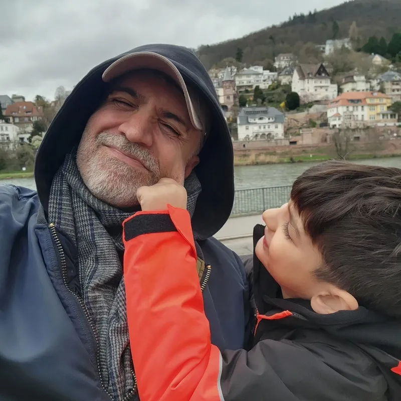 ozcan-deniz-ve-oglu-kuzeyden-bayram-selfiesi-1774101544860.jpg Özcan Deniz ve oğlu Kuzey'den bayram selfiesi!-2