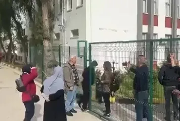 Öğrenciler başörtüsü ile derse girebilecek