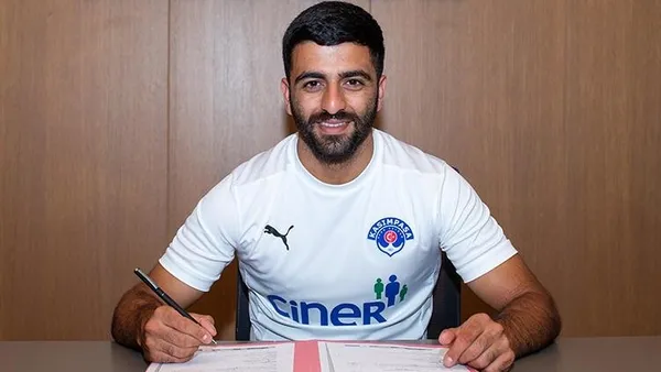 ozel-haber-i-umut-bozok-galatasaray-icin-bosuna-kurek-cekti-1643101501137.jpg Özel Haber I Umut Bozok Galatasaray için boşuna kürek çekti-4