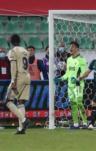 Denizli panteri Altay Bayındır! Fenerbahçe'nin genç yıldızı kalesini gole kapattı...