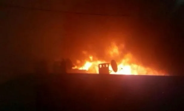 İstanbul Esenler'de gece yarısı yangın paniği!-5