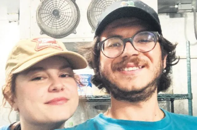 ABD'de Türk mutfağına hasret kalan Yonca Çubuk ve Emre Uzundağ çifti New York’un en popüler sipariş uygulamasını yaptı