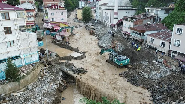 Son dakika: Giresun'daki sel felaketinde hayatını kaybedenlerin sayısı 8'e yükseldi-4