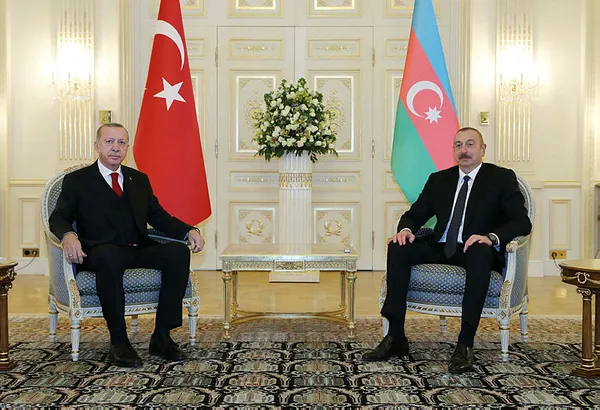 iletisim-baskani-fahrettin-altundan-iranda-bazi-siyasetcilerin-baskan-erdogana-hakaret-etmesine-tepki-saldirgan-ifadeleri-kiniyoruz-1607774162447.jpg İletişim Başkanı Fahrettin Altun'dan İran'da bazı siyasetçilerin Başkan Erdoğan'a hakaret etmesine tepki: Saldırgan ifadeleri kınıyoruz-6