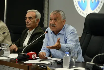 Depremzedeleri bıraktı kaçak yıkıma koştu