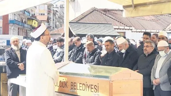 avrupa-gures-sampiyonasinda-kerem-kamal-60-kiloda-murat-firat-ise-67-kiloda-altin-madalya-kazandi-1649029088977.jpeg Avrupa Güreş Şampiyonası’nda Kerem Kamal 60 kiloda Murat Fırat ise 67 kiloda altın madalya kazandı-8