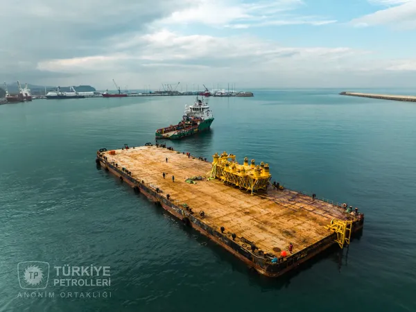 gaz-kuyruklarindan-gaz-patronluguna-filyosta-bayram-mujdesine-geri-sayim-1680840858892.jpg Gaz kuyruklarından gaz patronluğuna! Filyos'ta bayram müjdesine geri sayım-4