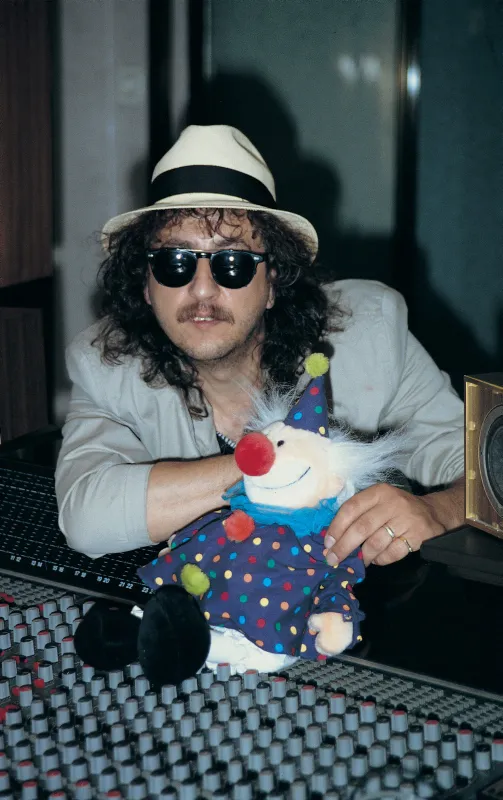 son-dakika-ilhan-irem-hayatini-kaybetti-ilhan-irem-kimdir-1659035051488.jpg SON DAKİKA: İlhan İrem hayatını kaybetti! İlhan İrem kimdir-8