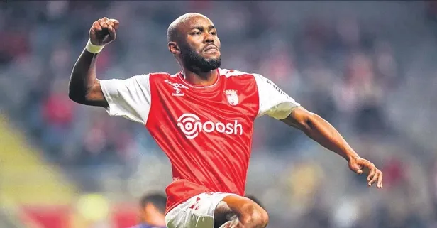 Fenerbahçe 6 numara için harekete geçti! Kanarya'dan 15 milyon Euro isteyen Libyalı futbolcuya 8 milyon Euro + bonus teklifi