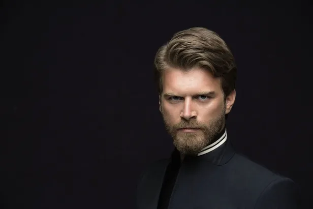 Kıvanç Tatlıtuğ ve Başak Dizer'den müjdeli haber-2