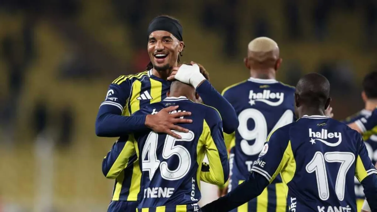 Fenerbahçe'de iki isme veda hazırlığı