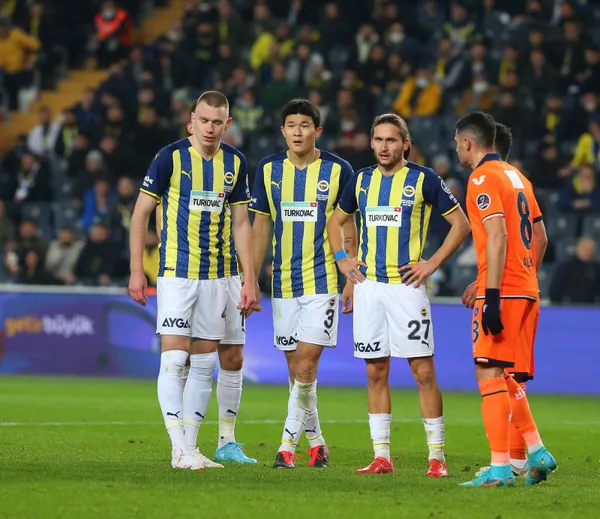 fenerbahcede-miguel-crespoya-talip-var-lyon-fiyat-arastirmasina-basladi-1645262976180.jpg