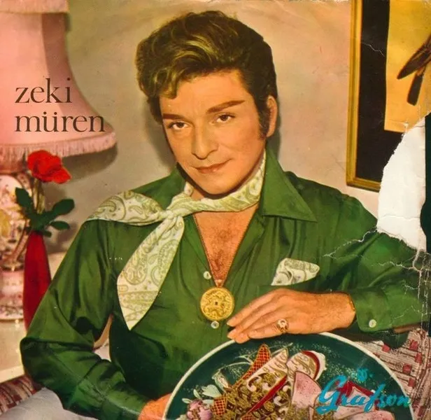 Zeki Müren şarkıları ile anılıyor! Google'dan Zeki Müren'in doğum gününe özel Doodle-3